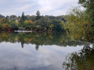 „Bald hebt sich auch das Herbsten an.
Die Master harr‘n des Weines.
Nach Würzburg am 18. wird gefahr‘n,
Zu erringen etwas Feines.“
🍂🚣🏻🥇🥂
#TeamGigboot #Training #Dienstagsgruppe