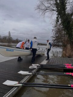 Ein Wintertag im KRV: die einen kämpfen mit der Strömung 🚣🏼♀️ die anderen mit hochgesteckten Zielen für die dt. Meisterschaft über 30min auf dem Erg 🥵