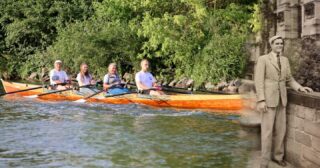 90 Lenzen jung. Seit 73 Jahren rudernd auf dem Main - und anderswo. Dabei schon mehrfach um die Welt: Chapeau, Hans! #jungbrunnenrudern

Würdigung auf www.krv1897.de oder in der Aprilausgabe des @rudersport_magazin